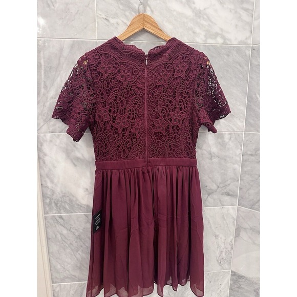 Lulus Angel in Disguise Burgundy Lace Skater Dress Size L Short Sleeve NWTs - Picture 8 of 8